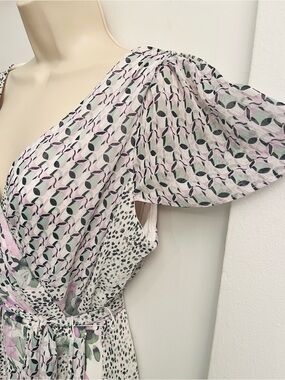 DKNY TAKE ME WITH U Dress MIDI Flutter Sleeve Floral Dress